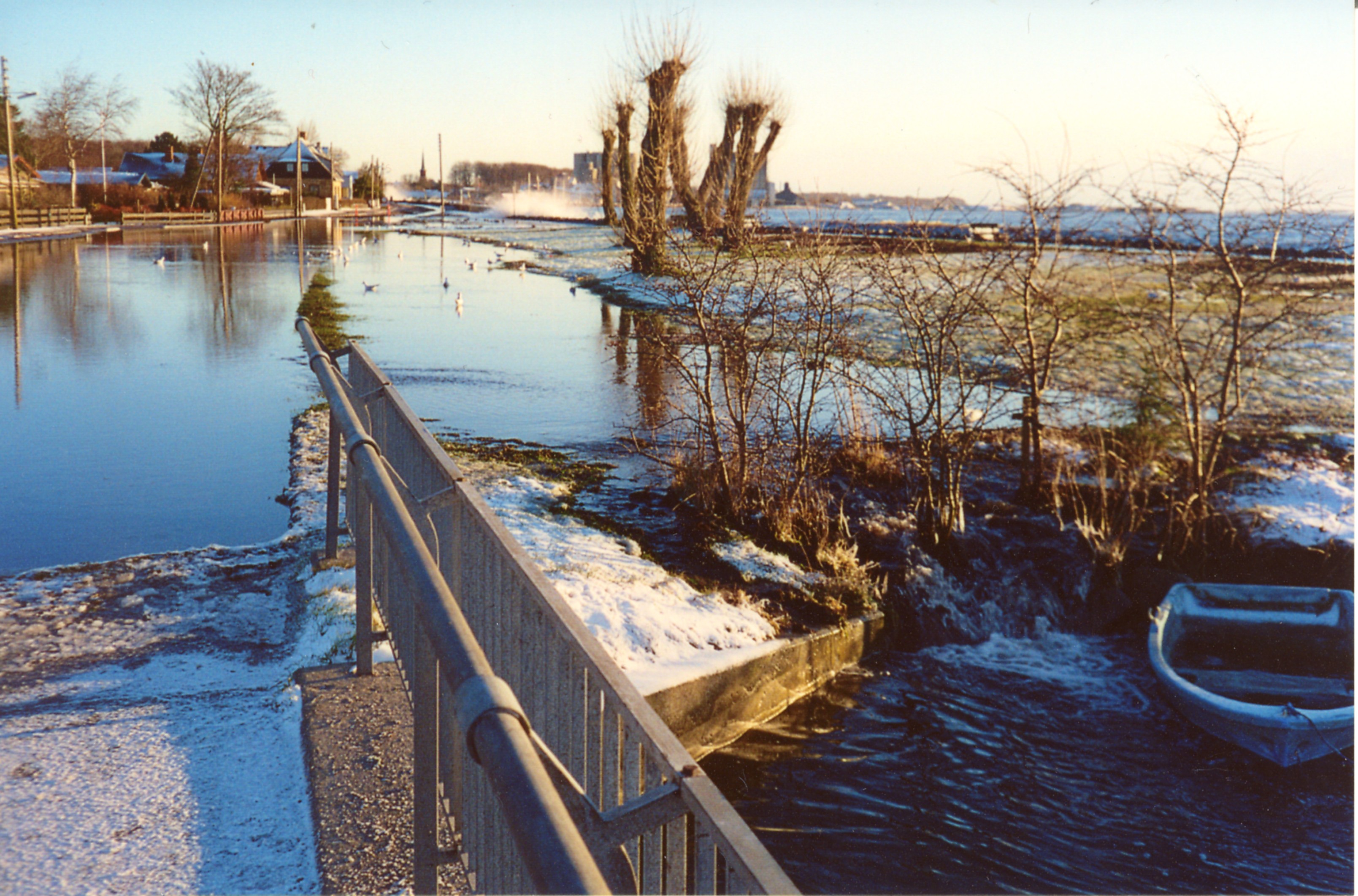 Strandvejen er oversvømmet