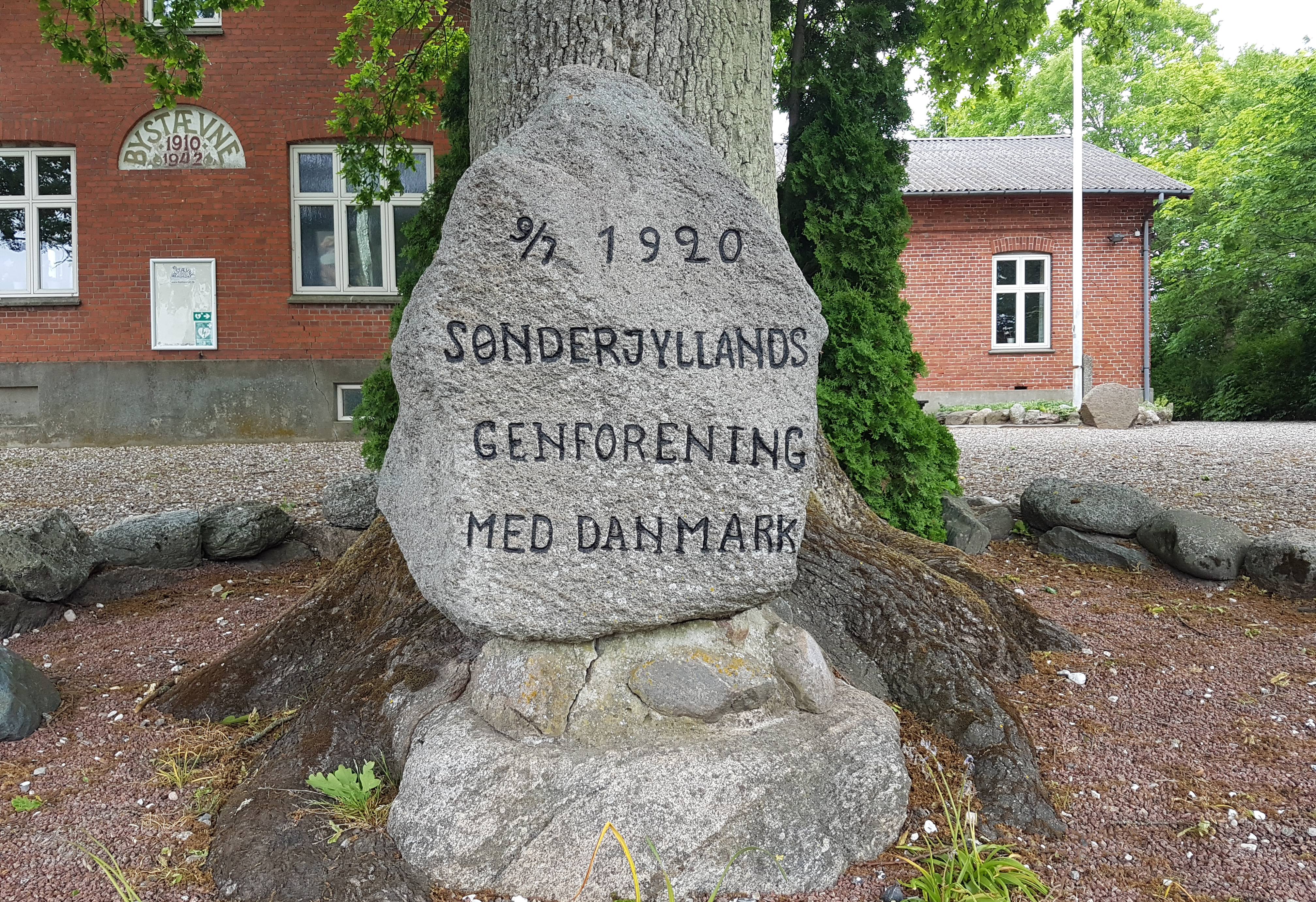 Genforeningssten i Skuderløse